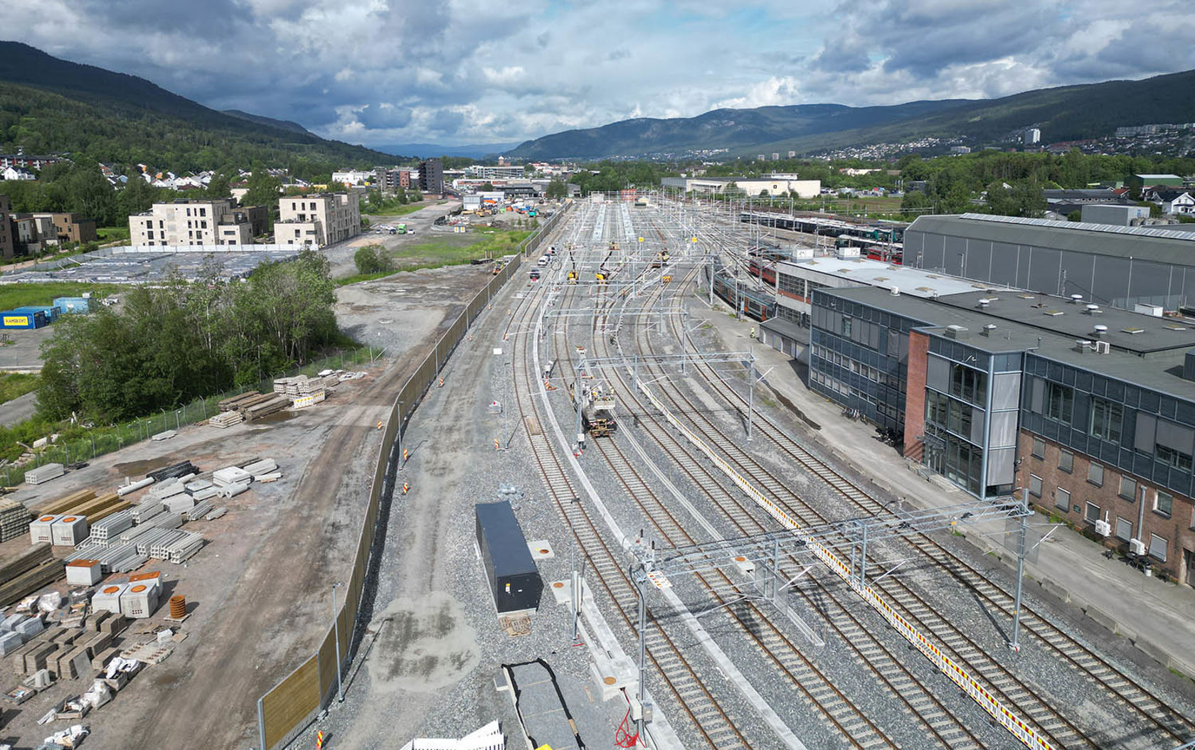 Bilde av togparkeringen på Sundland